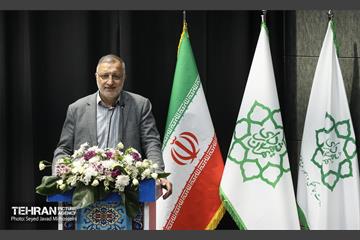 هم اندیشی صمیمانه شهردار تهران با سازندگان شهر 18