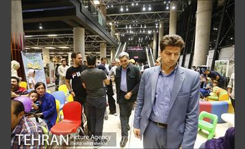 حضور شهردار تهران در باغ کتاب در کمپین با مهر تا مهر 9