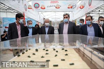 بازدید شهردار تهران از نمایشگاه دفاع مقدس 12