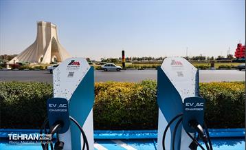 آیین بهره‌برداری از ۱۵ ایستگاه شارژ خودروهای برقی 43