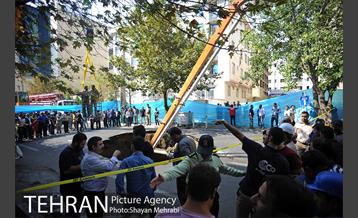 ریزش بخشی از خیابان پیامبر اتوبان ستاری -2 19