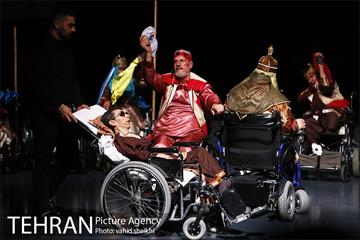 نمایش فاخر رستم و سهراب 14