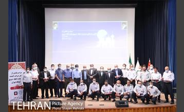 آیین تقدیر از آتش نشانان حریق پالایشگاه تهران 42