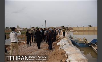 بازدید شهردار تهران ازمناطق سیل زده خوزستان 13