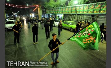 شب عاشورای حسینی در شهر 45