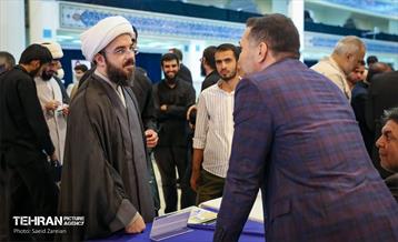 استقرار میز خدمت سازمان ورزش در مصلای تهران 11