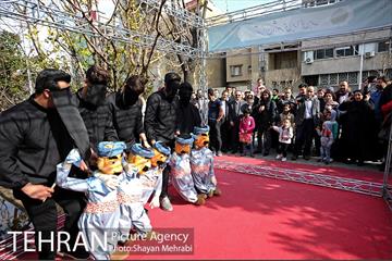 بازدید نماینده مجلس و استاندار تهران از نورزگاه بلوار کشاورز 24