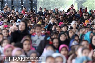 اجرای برنامه عموپورنگ در بوستان زندگی محله هرندی 14