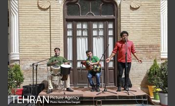 بازدید خبری با نوای نی انبان در خانه مینایی 22