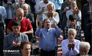 اقامه نماز عید فطر در حرم حضرت عبدالعظیم حسنی(ع) 4