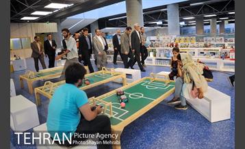 بازدید مهندس افشانی شهردار تهران از مجموعه باغ کتاب 28