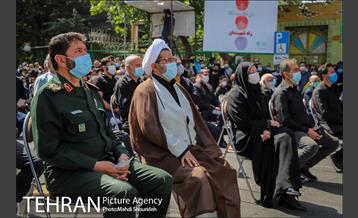 مراسم تشییع و خاکسپاری دو شهید گمنام دفاع مقدس در بوستان اندیشه 8