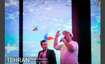 جشن بوی کاغذ رنگی 13