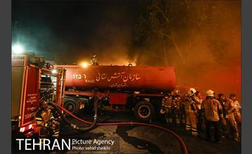 آتش سوزی گسترده در خیابان امیرکبیر 2 14