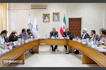 نشست هم‌اندیشی شهردار تهران با مدیران دانشگاه خواجه نصیرالدین طوسی 13