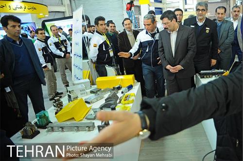 افتتاح سومین نمایشگاه مشارکت تولیدکنندگان ایرانی در صنعت مترو 12