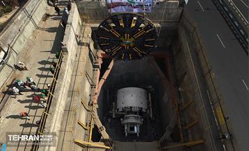 مونتاژ قطعه اصلی دومین دستگاه TBM خط 10 10