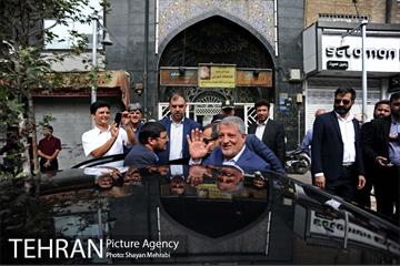 حضور محسن هاشمی در مسجد فخریه برای انتخابات شورایاری ها 13