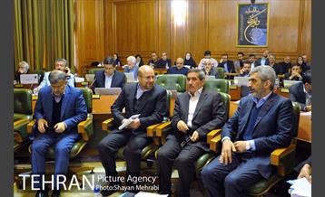 جلسه شورای اسلامی شهر با حضور شهردار تهران 21