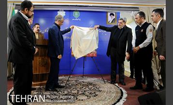 نشست صمیمانه شهردار تهران با خانواده های شهدای آتش نشان و آسیب دیدگان حادثه ساختمان پلاسکو 26