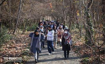 تور تهرانگردی ویـژه خانواده دیپلماتیک در منطقه 22