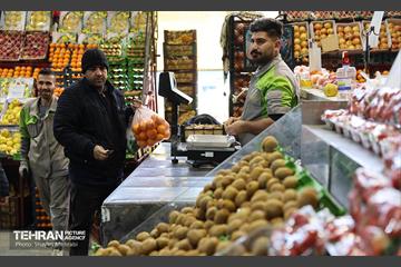 بازدید اصحاب رسانه از زنجیره تامین محصولات مصرفی ماه رمضان و میوه شب عید 21