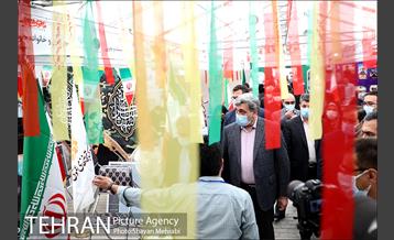 بازدید شهردار تهران از نمایشگاه دفاع مقدس 7