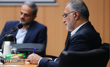 نشست صمیمانه شهردار تهران با جمعی از معلمان 18