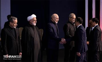 مراسم ادای احترام مقامات و هیئت‌های رسمی کشورهای مختلف به پیکر آقای شهید ایران 20