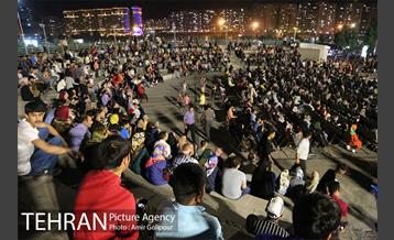 شب های شاد دریاچه خلیج‌فارس 2