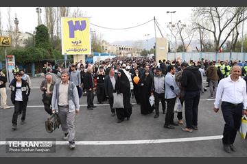 خدمت‌رسانی شهرداری تهران به نمازگزاران عید فطر در مصلی تهران 9