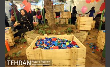 اکران خیریه انیمیشن مبارک در بازارچه رعد‎ 27