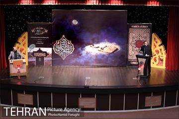 شب شعر قبله بقیع در فرهنگسرای اندیشه  13