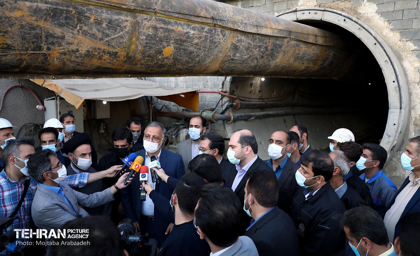 بازدید شهردار تهران از پروژه های خاکریزآب 21