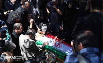 مراسم تشییع و خاکسپاری حمیدرضا درجاتی 9