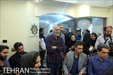 بازدید خبرنگاران از پشت صحنه سریال در جستجوی آرامش‎ 8