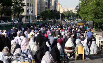 اقامه نماز عید فطر در محله کرمان 2