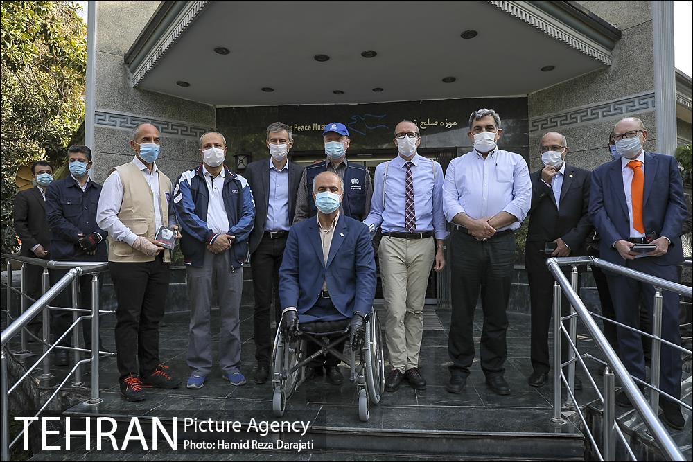 بازدید سفرای اروپایی و شهردار تهران از موزه صلح 2