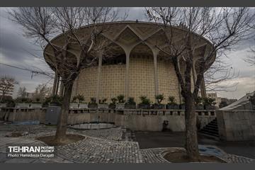 50 سال با نماد تئاتر ایران  40