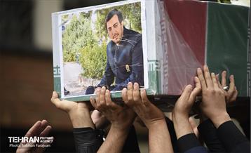 مراسم وداع با پیکر مطهر شهید عملیات تروریستی حرم شاهچراغ (ع) 22