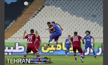 دیدار تیم های فوتبال استقلال تهران و نساجی مازندران 11