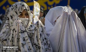 اقامه نماز عید سعید فطر در امامزاده صالح (ع) 27