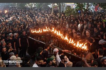 آئین سنتی مشعل گردانی 35