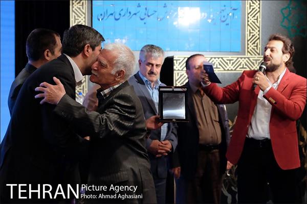 آیین نهمین دوره اهدای جوایز خوش حسابی شهرداری تهران 45