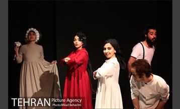 نمایش شازده احتجاب 9