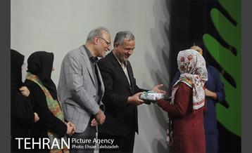 آیین اختتامیه سومین دوره جشنواره سپیدار 33