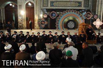احیای شب نوزدهم ماه مبارک رمضان در حرم امام خمینی(ره) 34