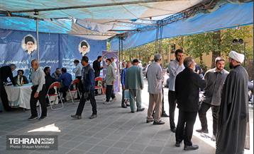 میز خدمت شهرداری تهران در نماز جمعه 28