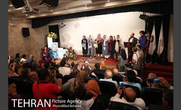 جشن تولد مهرانه مهین ترابی‎ 27