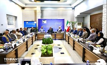 ملاقات معاون مالی و اقتصاد شهری با نخبگان، فرهنگیان و ورزشکاران منطقه 12 23